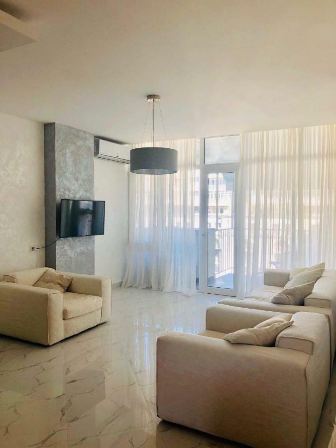 Tg Apartment Sea View 巴统 外观 照片